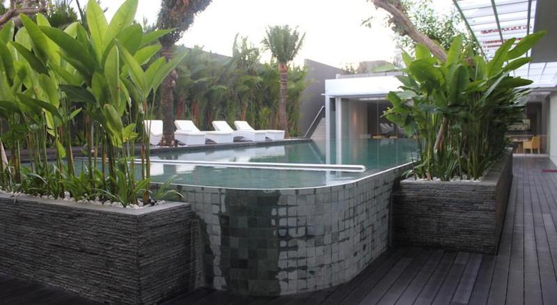 Harvestland Hotel Bali Кута Екстериор снимка