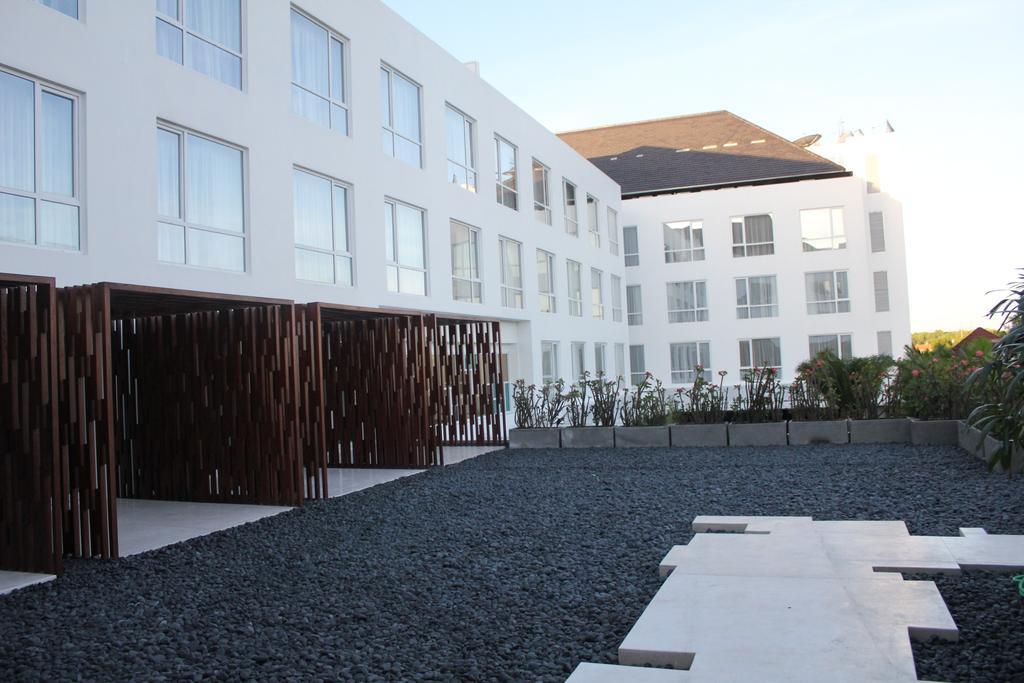 Harvestland Hotel Bali Кута Екстериор снимка